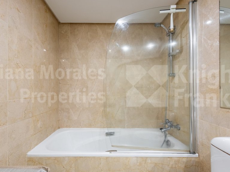 Apartment for Sale in Marbella, Malaga 16