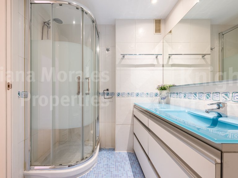 Apartment for Sale in Marbella, Malaga 19