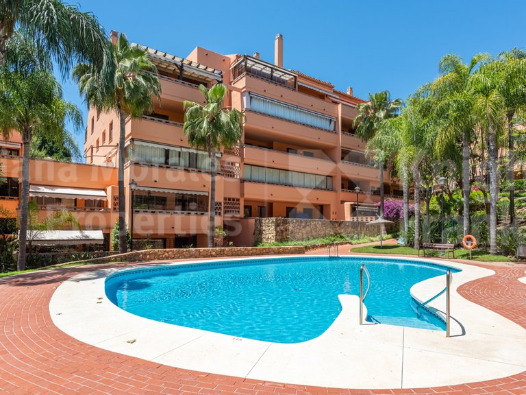 Apartment for Sale in Marbella, Malaga 24