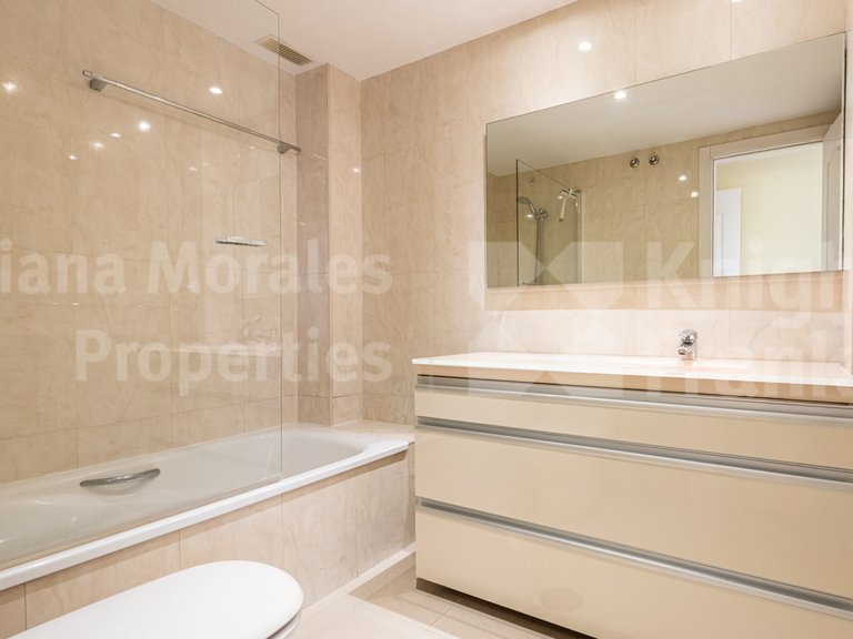 Apartment for Sale in Marbella, Malaga 20
