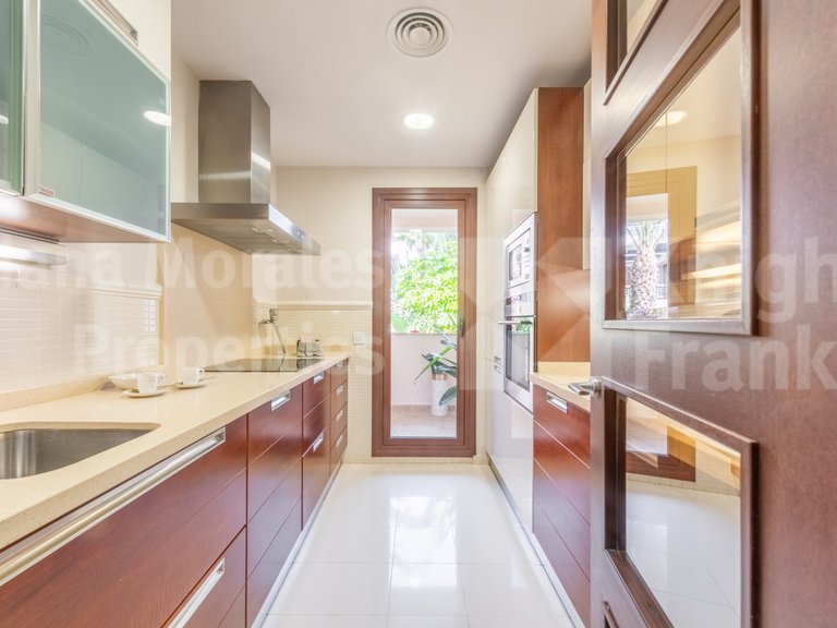 Penthouse for Sale in Marbella, Malaga 8