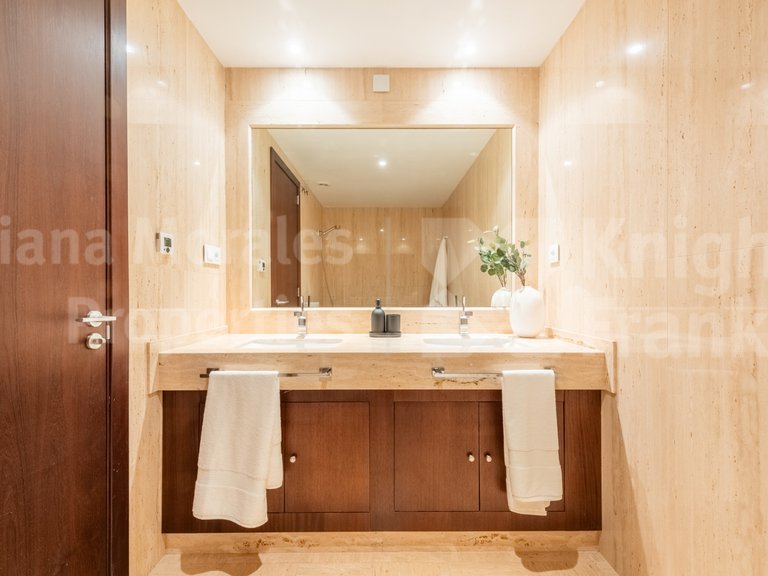 Penthouse for Sale in Marbella, Malaga 10