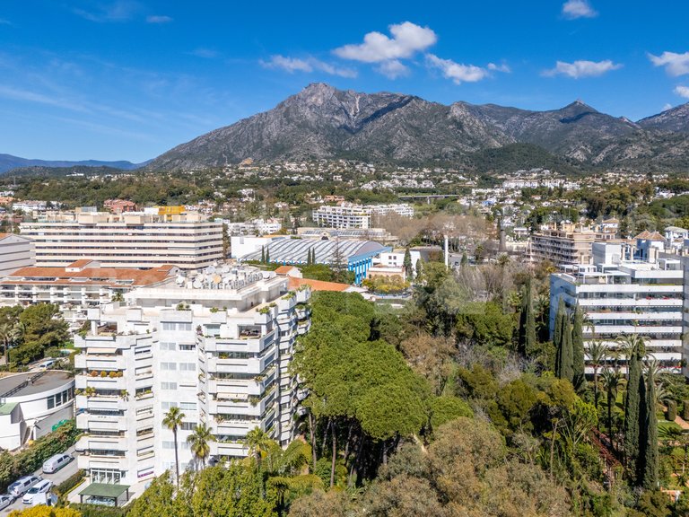 Apartment for Sale in Marbella, Malaga 28