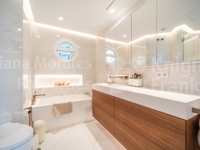 Apartment for Sale in Marbella, Malaga 20