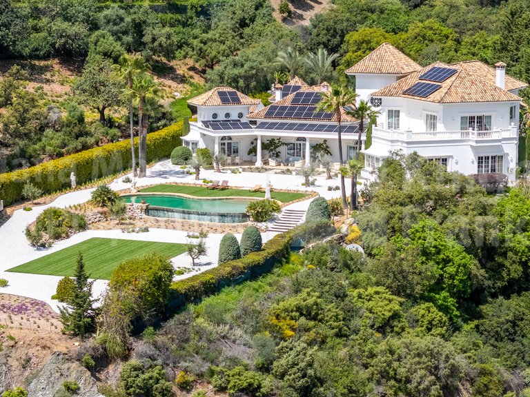 Villa for Rent in Benahavis, Malaga 30