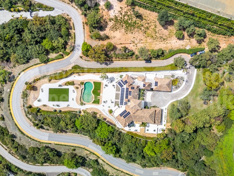 Villa for Rent in Benahavis, Malaga 31