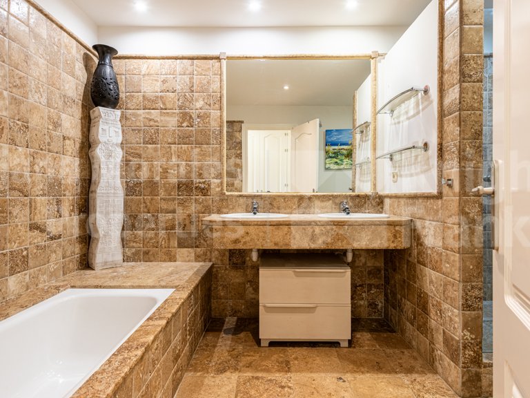 Apartment for Sale in Estepona, Malaga 14