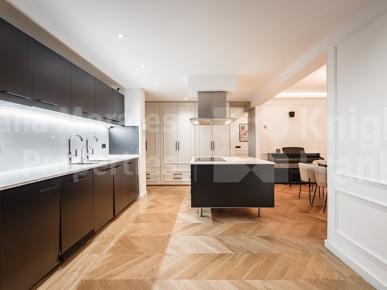 Apartment for Sale in Benahavis, Malaga 11