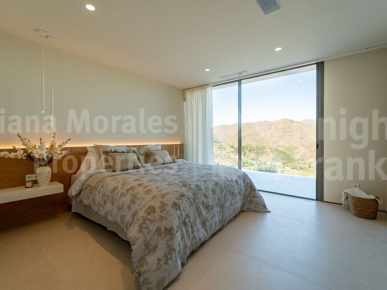 Villa for Sale in Mijas Costa, Malaga 17
