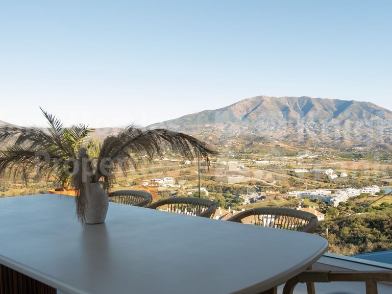 Villa for Sale in Mijas Costa, Malaga 39