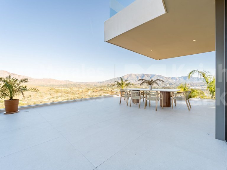 Villa for Sale in Mijas Costa, Malaga 33