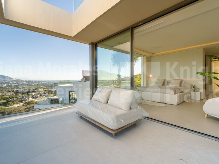 Villa for Sale in Mijas Costa, Malaga 19