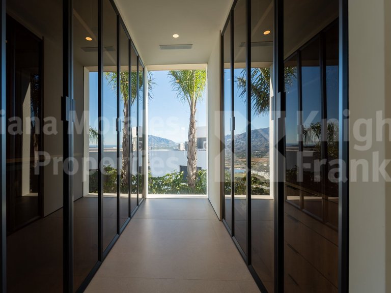 Villa for Sale in Mijas Costa, Malaga 30