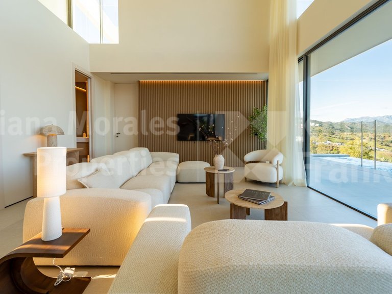 Villa for Sale in Mijas Costa, Malaga 4