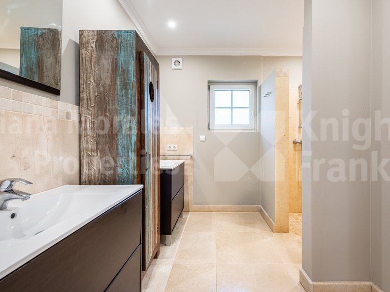 Villa for Sale in Marbella, Malaga 40