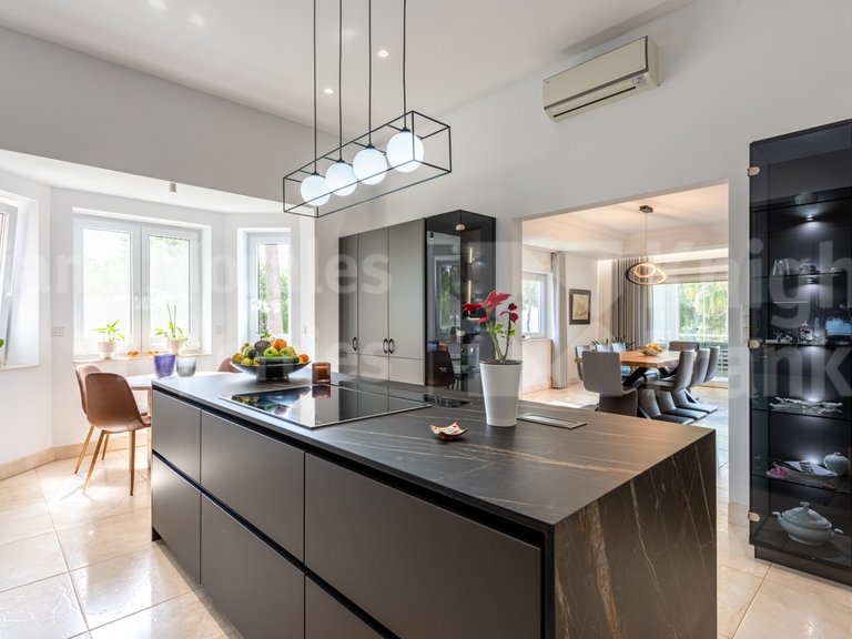 Villa for Sale in Marbella, Malaga 17