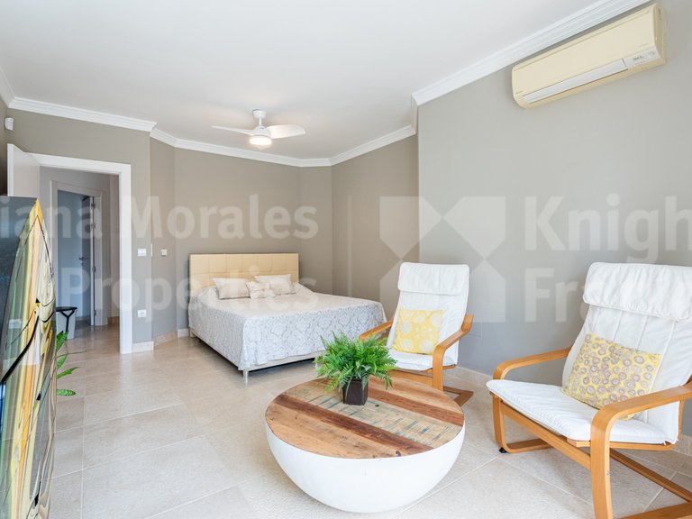 Villa for Sale in Marbella, Malaga 36