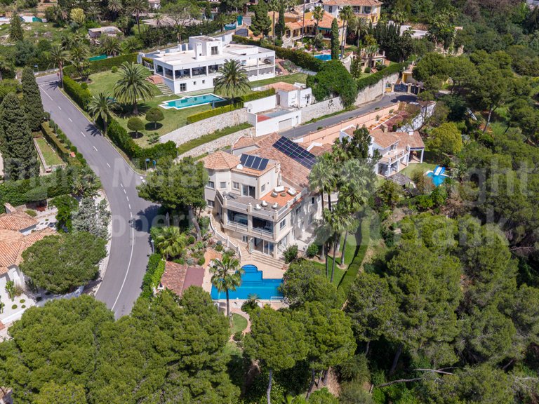 Villa for Sale in Marbella, Malaga 48