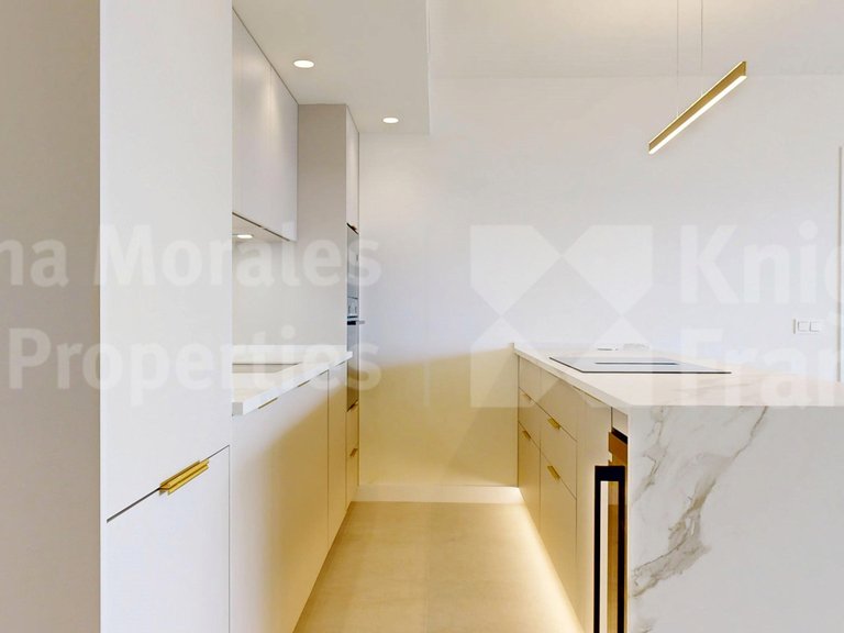 Apartment for Sale in Marbella, Malaga 16