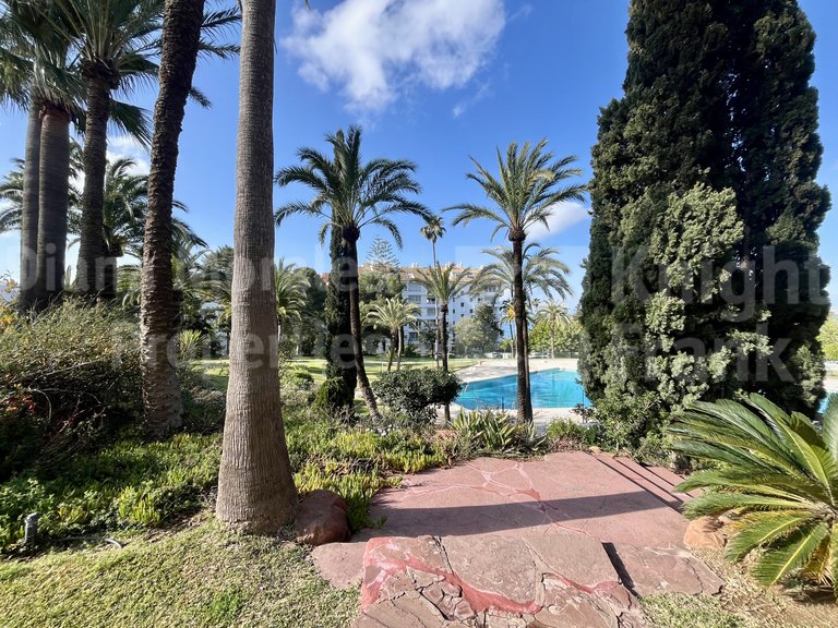 Apartment for Sale in Marbella, Malaga 33