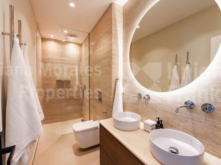 Town House for Sale in Marbella, Malaga 21