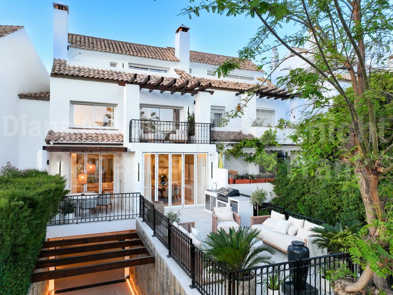 Town House for Sale in Marbella, Malaga 1
