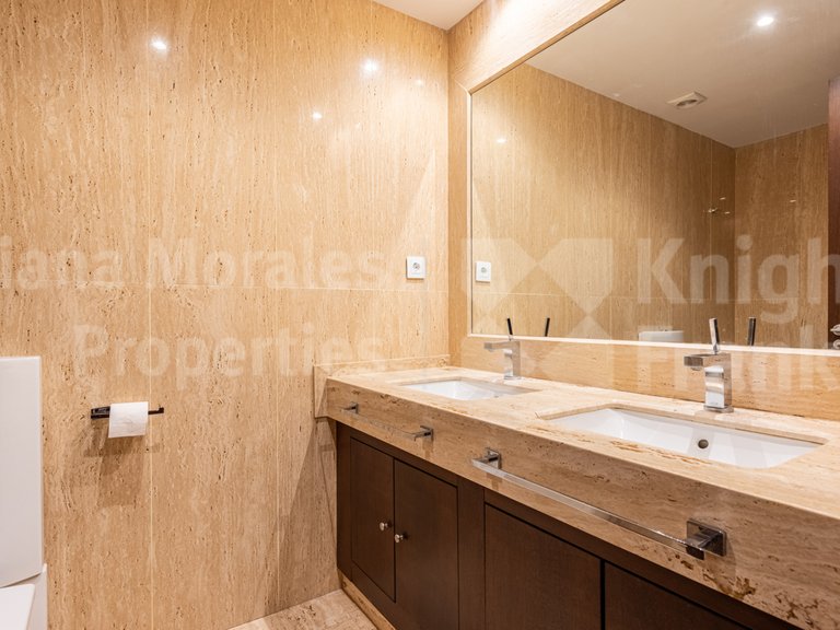 Apartment for Sale in Marbella, Malaga 11