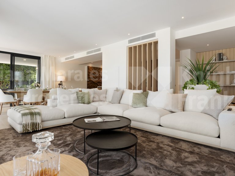 Villa for Sale in San Pedro De Alcantara, Malaga 5