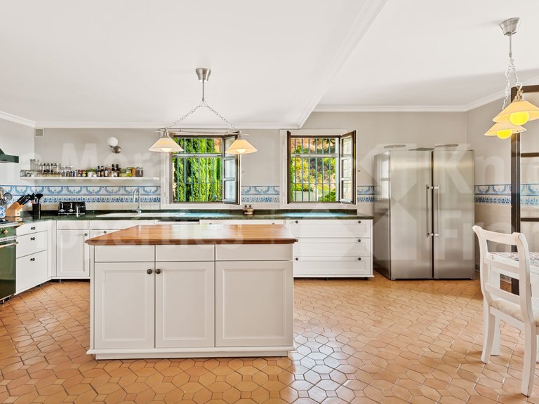 Villa for Sale in Benahavis, Malaga 8