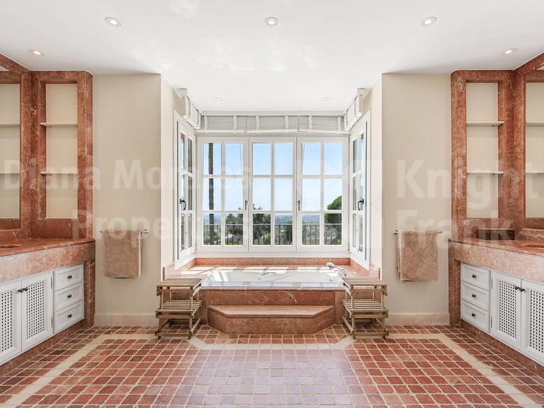Villa for Rent in Marbella, Malaga 14