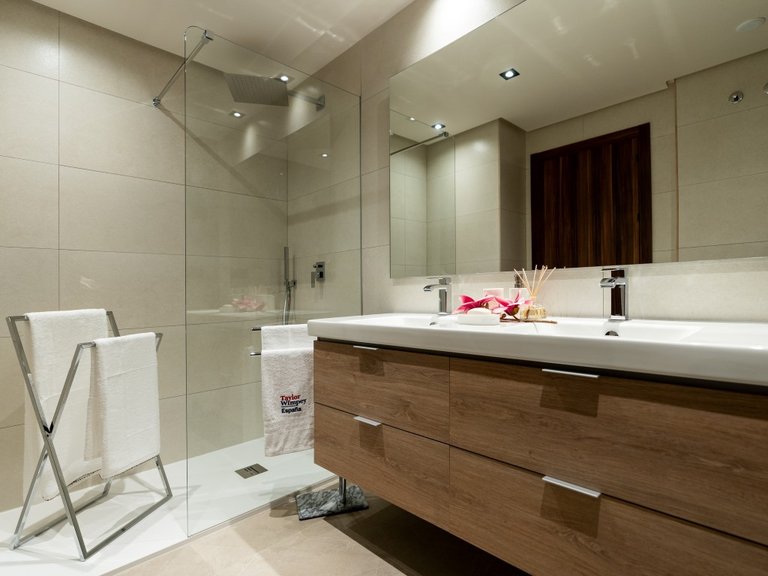 Penthouse for Sale in Nueva Andalucía, Malaga 32