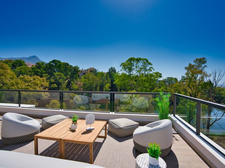 Penthouse for Sale in Nueva Andalucía, Malaga 15