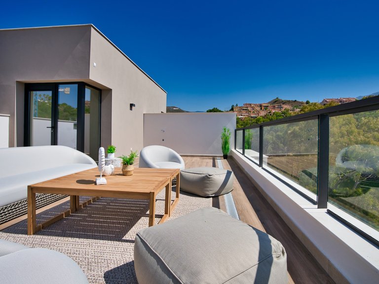 Penthouse for Sale in Nueva Andalucía, Malaga 13