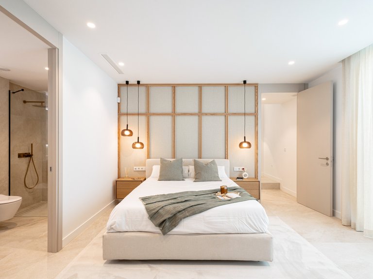 Villa for Sale in Nueva Andalucía, Malaga 14
