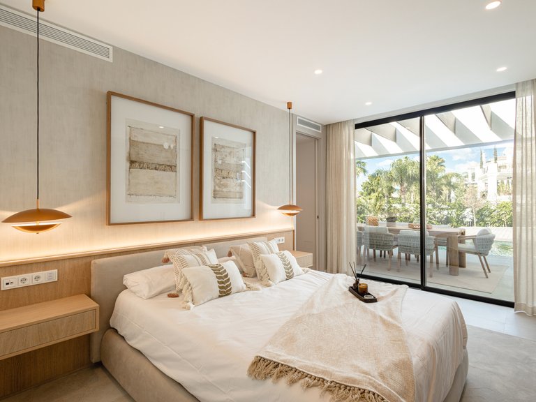 Villa for Sale in Nueva Andalucía, Malaga 8