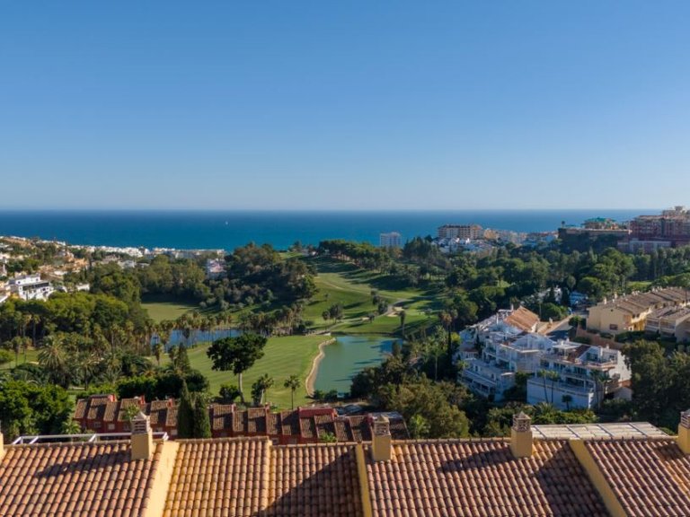 Apartment for Sale in Benalmadena, Malaga 10