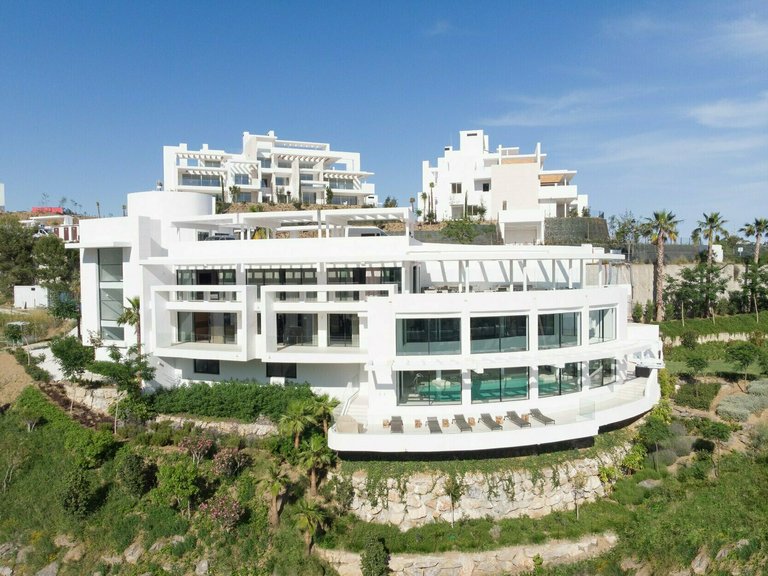 Apartment for Sale in Marbella, Malaga 12
