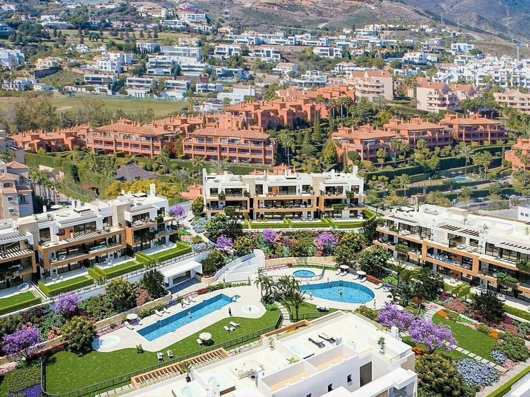Apartment for Sale in Estepona, Malaga 3
