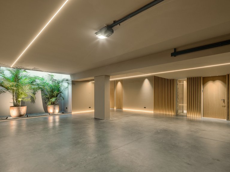 Villa for Sale in Nueva Andalucia, Malaga 20