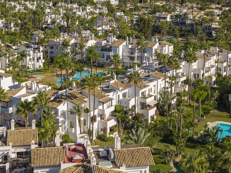 Apartment for Sale in Estepona, Malaga 46