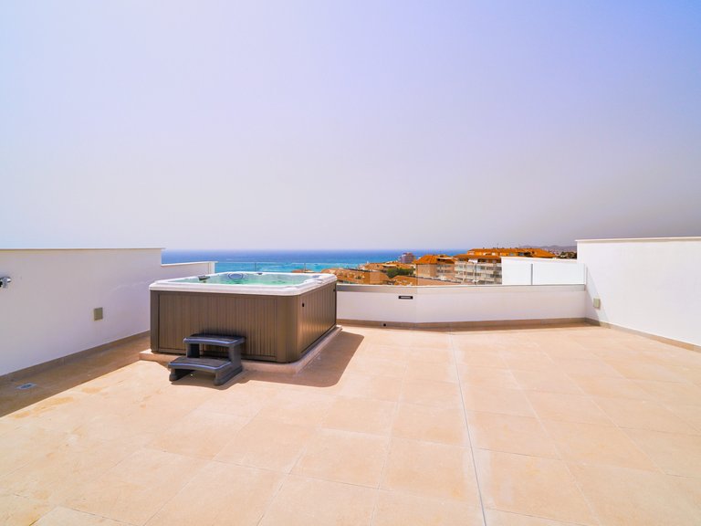 Apartment for Sale in Fuengirola, Malaga 16