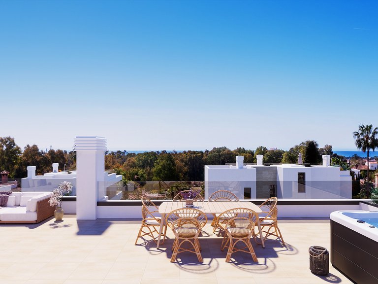 Villa for Sale in Estepona, Malaga 2