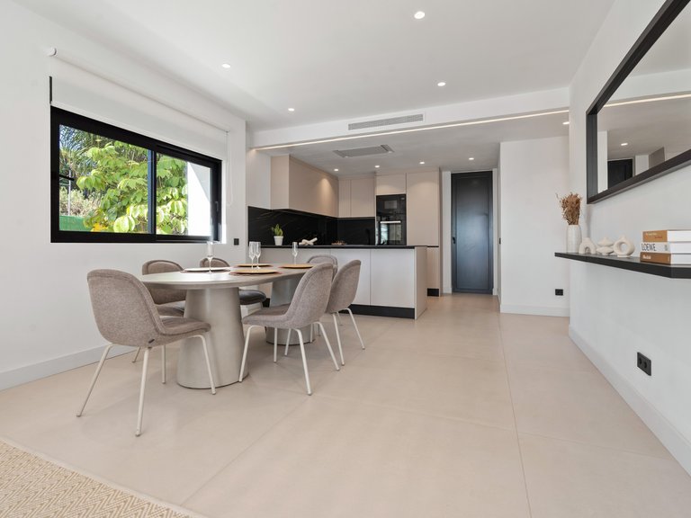 Town House for Sale in Estepona, Malaga 12