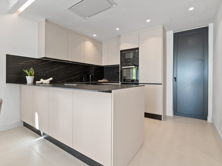 Penthouse for Sale in Estepona, Malaga 11