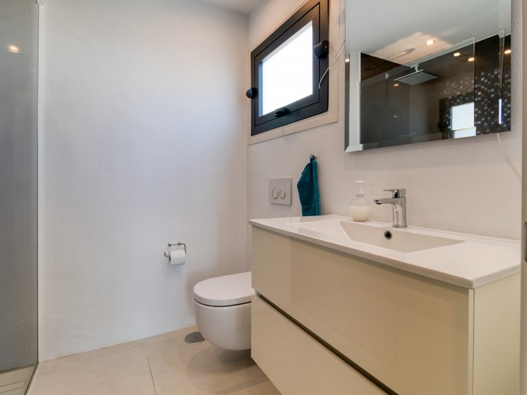 Villa for Sale in Mijas Costa, Malaga 26