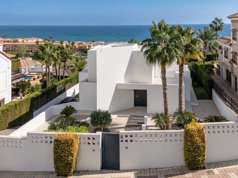 Villa for Sale in Mijas Costa, Malaga 28