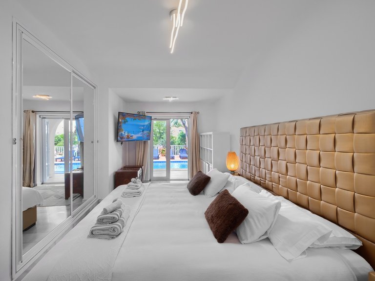 Villa for Sale in Mijas Costa, Malaga 12