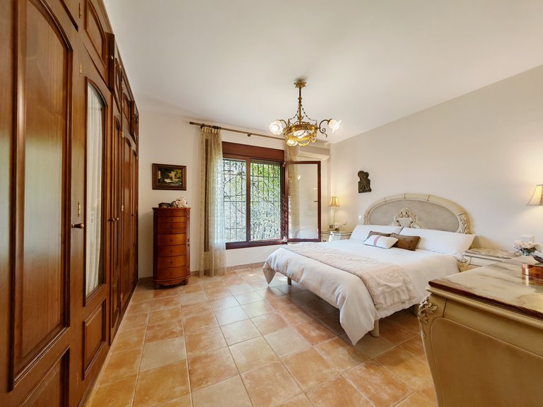 Villa for Sale in Mijas Costa, Malaga 14