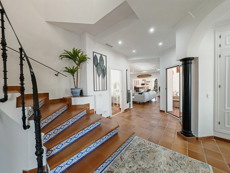 Villa for Sale in Marbella, Malaga 6