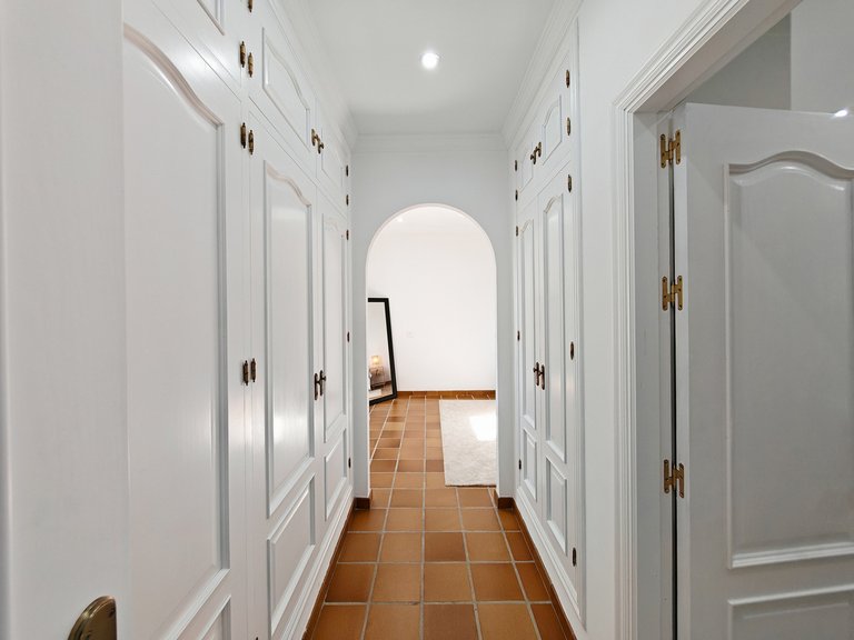 Villa for Sale in Marbella, Malaga 20